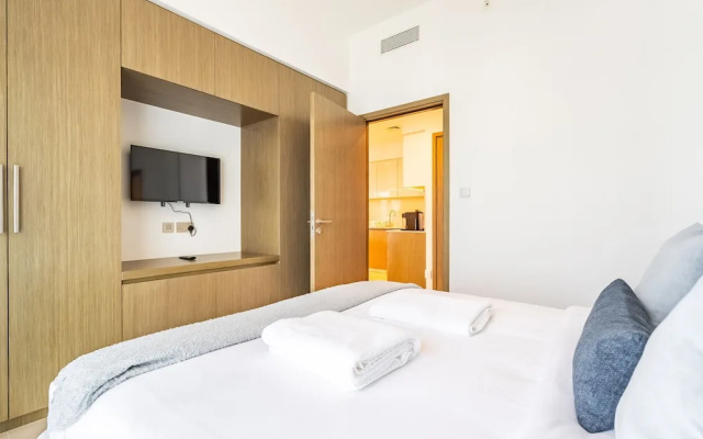 Cityscape Splendor Lavish 1BR Uptown