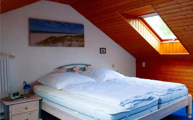 own holiday home with enclosed property near the beach