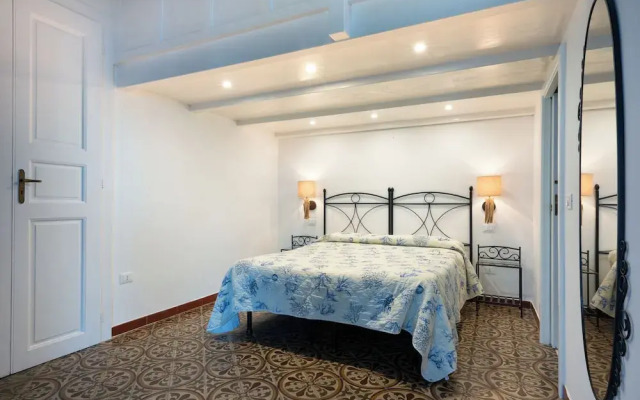 Hotel Eunymos - Trattoria Da Francesco Panarea