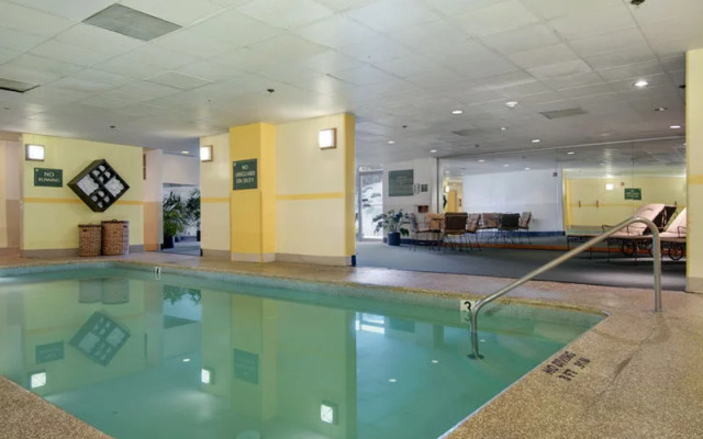Hilton Eugene
