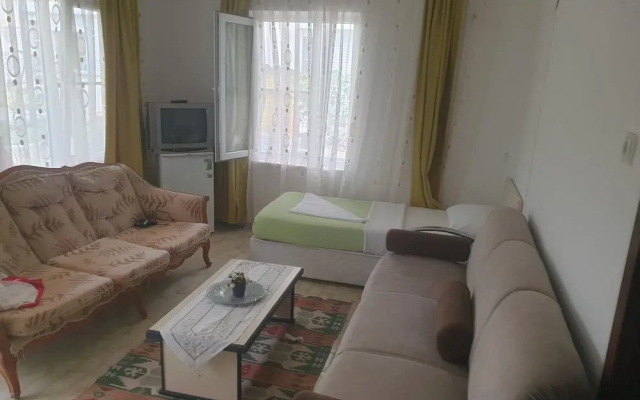 Batı Motel