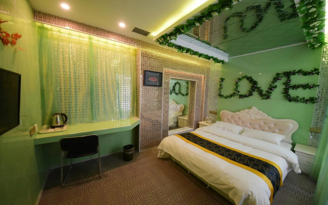 Qingdao Couples Boutique Hotel