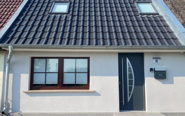 HOUSE WEIGELT KRöSLIN