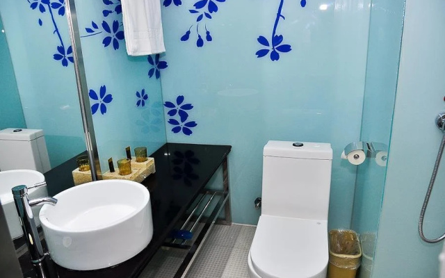 Shengjia Fashion Business Hotel