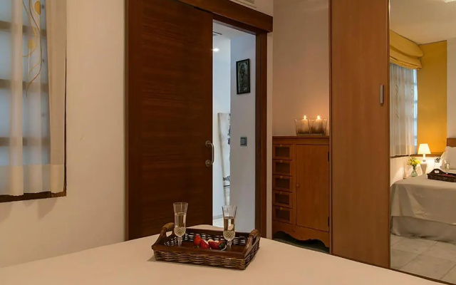 Apartment CB 1