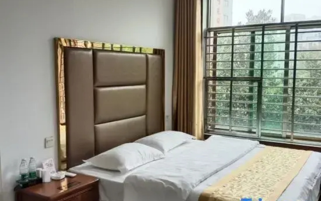 Yijia Hotel