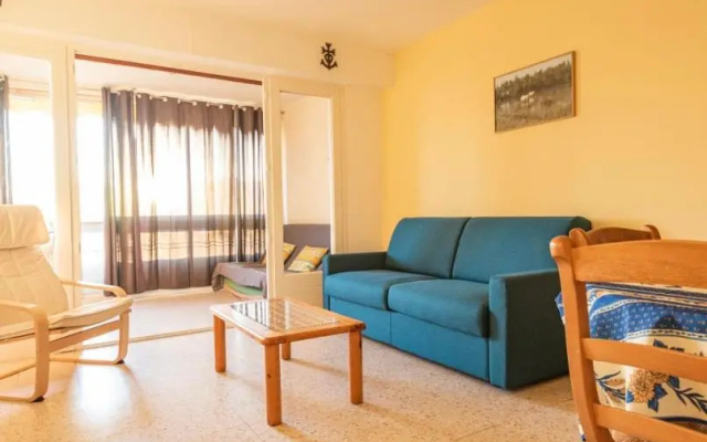 Nice 50 M2 With Veranda Near The Beach