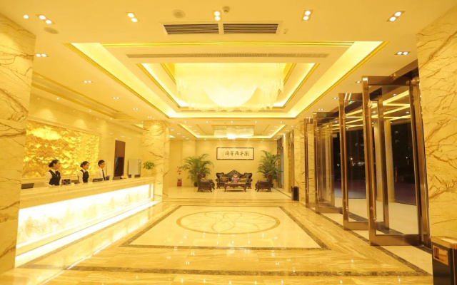 Zhonglian Harbor Hotel