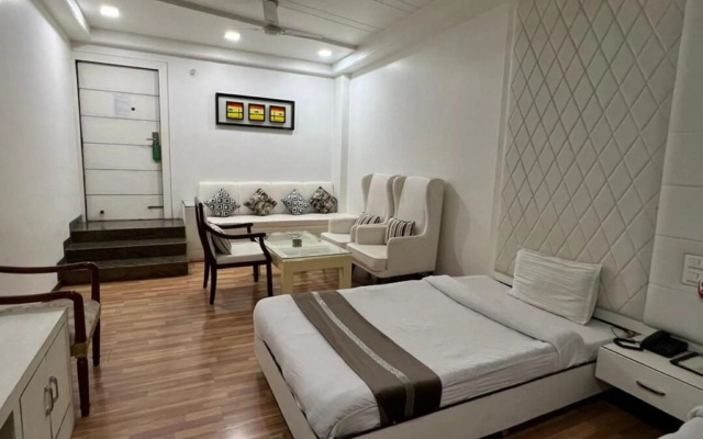 Hotel Grand Amba