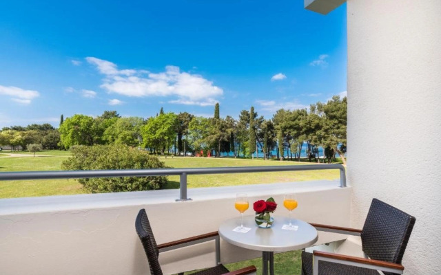 Hotel Pelegrin Plava Laguna