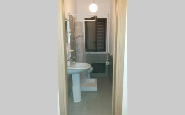 Appartamento in villa con giardino, vicino al mare