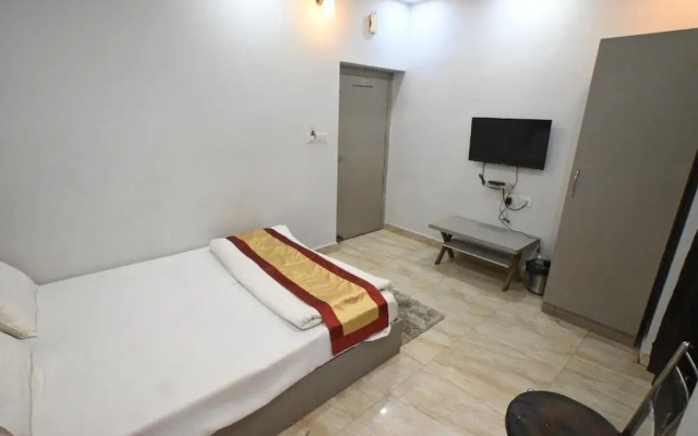 Sandhya paying guest house and Dormitory