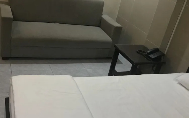 Cat Tuong Hotel