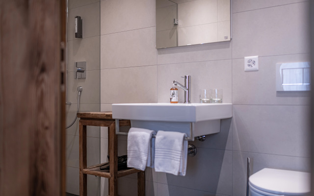 Adula Hotel