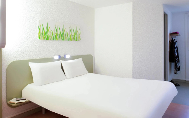 ibis budget Tarbes