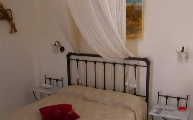 Sardi Eugenia Rooms