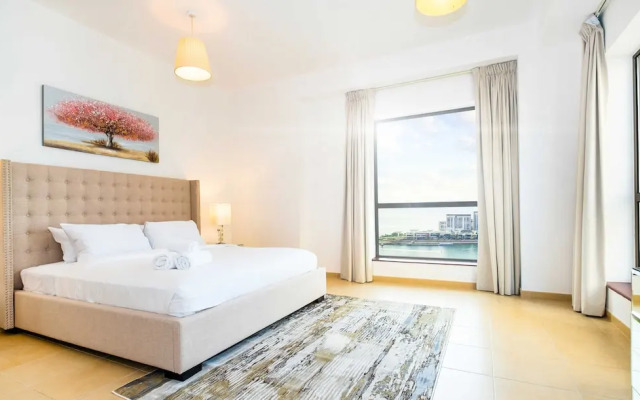 LUX The JBR BlueWaters View Suite 2