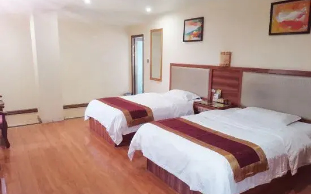 Lingshan Yincheng Business Hotel