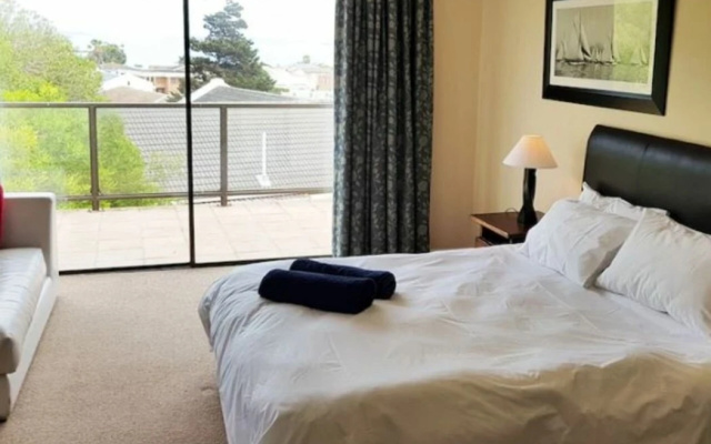 10 Galico House Self catering