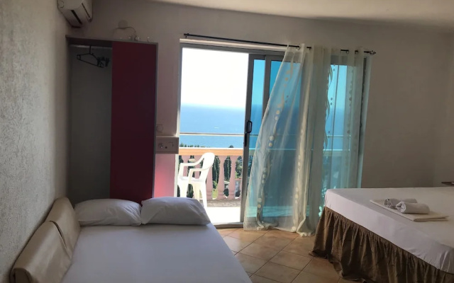 Apartments & Rooms Rozana