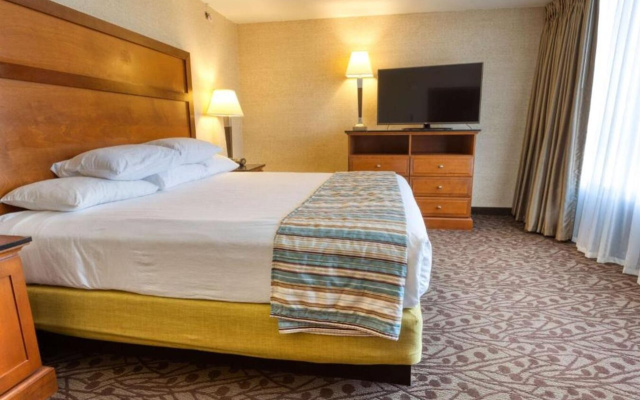 Drury Inn & Suites Atlanta Airport