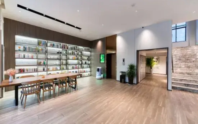 HanTing Hotel (Hangzhou Tonglu Central Plaza)