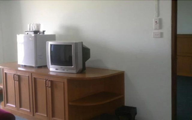 PathumThani Place Hotel