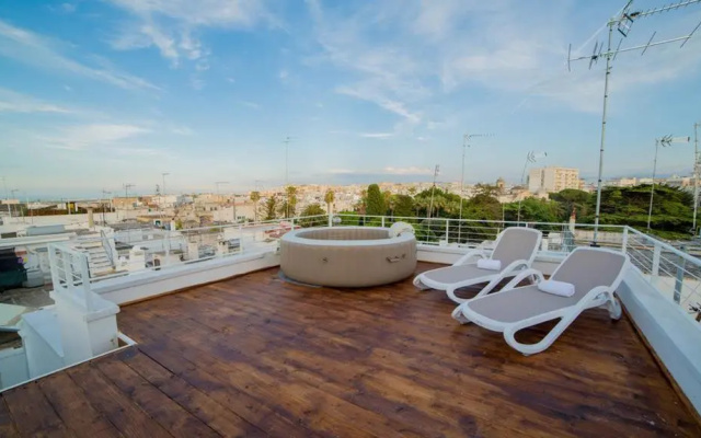 Dama Bianca Boutique Hotel Ostu