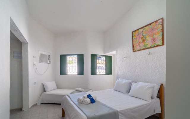 House w. 5-br and Pool 200m From the Beach Fpl0228