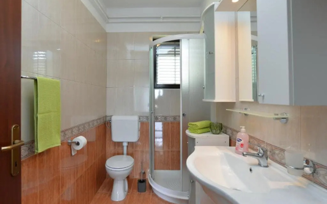 Apartment 622