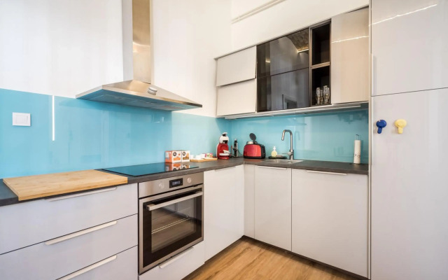 BpR Stylish VAGA BOND Apartment with AC