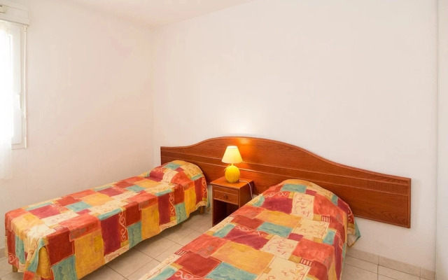 Golfside Coastal Apartment With Terrace