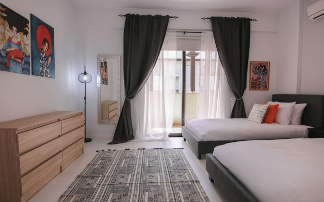 Queens Garden Residence Staycom