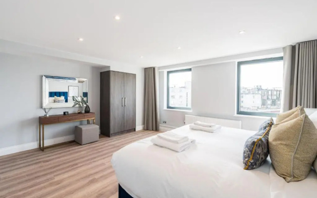 The Carlyle by Nestor