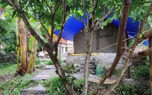 Hobo Rivercamp