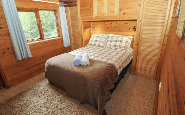 Ash Lodge