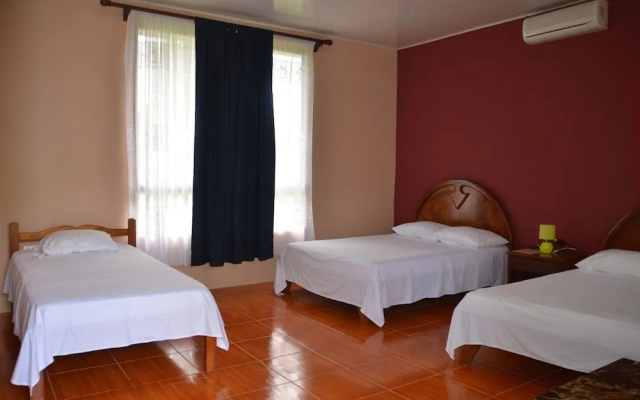 Lumbres del Arenal Cabinas y Villas
