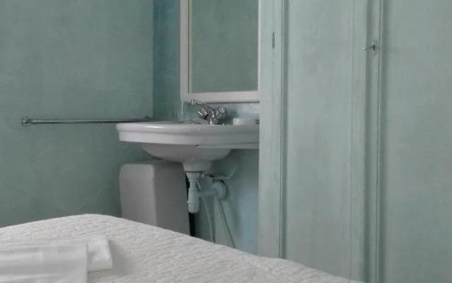 Hotel Lux