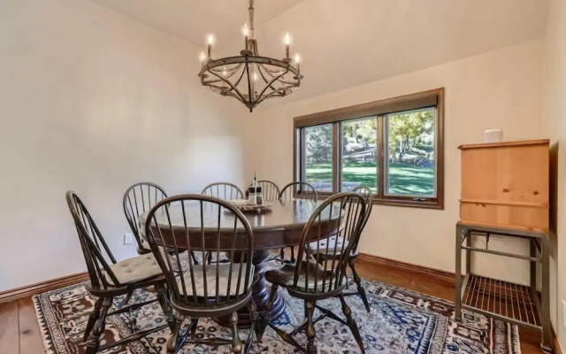1-10 N. Fairway Drive