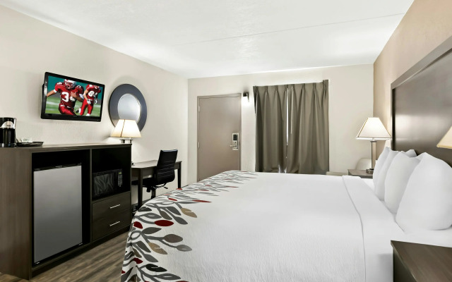 Red Roof Inn & Suites Duncan