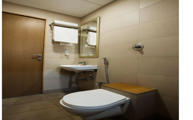 OYO 9989 Hotel Classic Executive