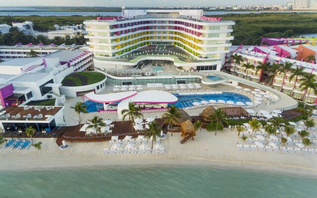 Отель The Tower by Temptation Cancun Resort - All Inclusive - Adults Only пляж