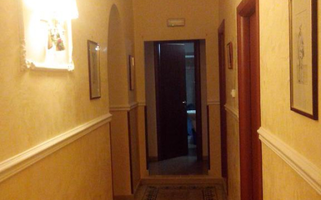 La Dea Di Roma