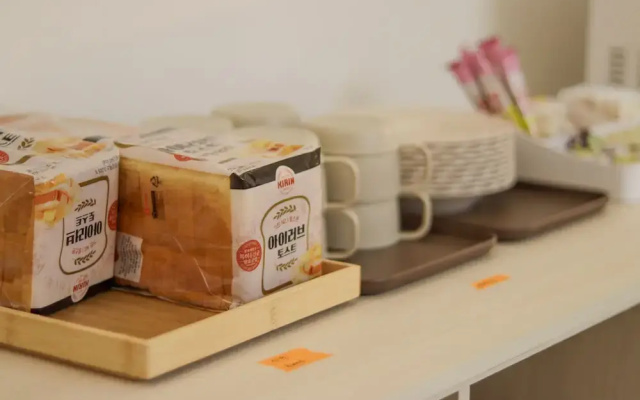 Travel Light Hostel Gyeongju