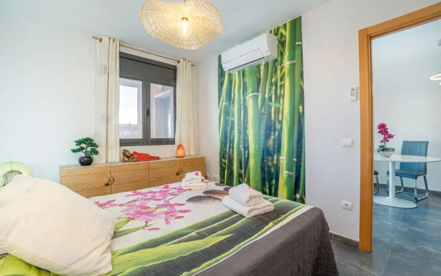 Apartment in Empuriabrava Near Sandy Beach