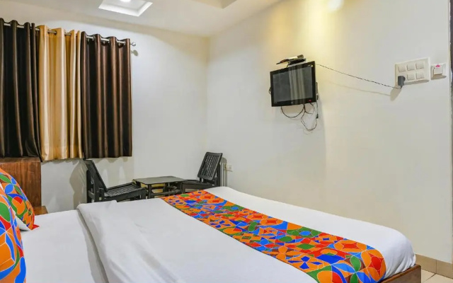 Hotel O Aditya Palace