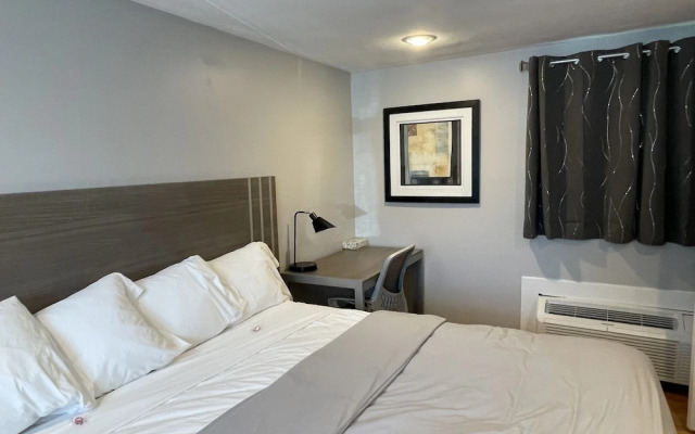 Aquastar Inn