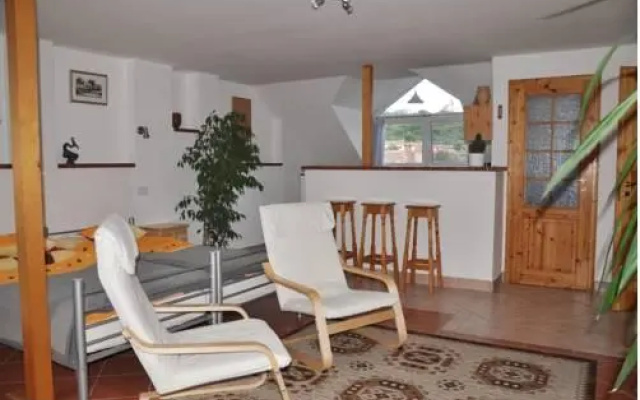 Hatház Apartman