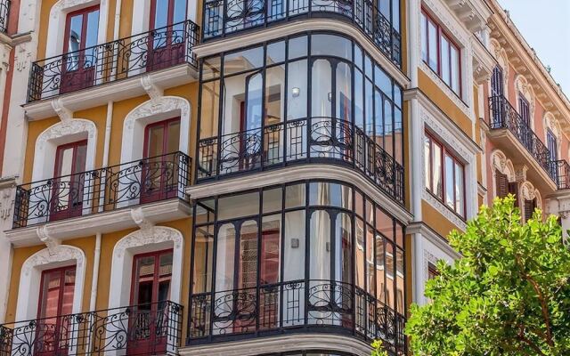 Отель San Miguel Suites вид на фасад