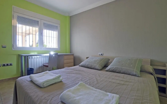Villa - 5 Bedrooms with Pool, WiFi and Sea views - 105008